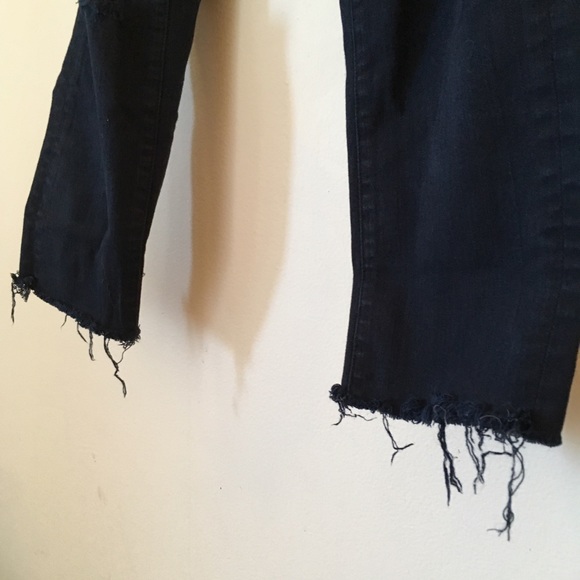 Frame Denim Distressed Jean - Picture 2 of 4